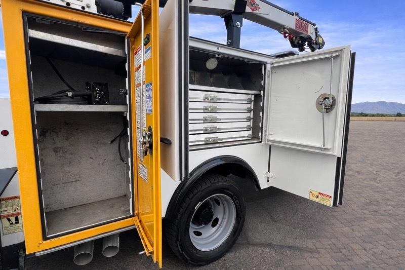 Ford F-550 Regular Cab DRW 4WD 2015