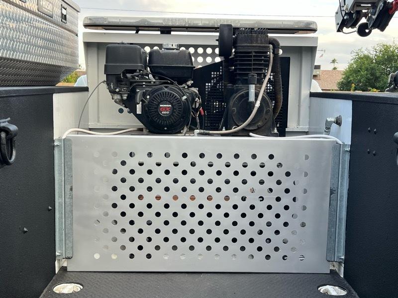 Ford F-550 Regular Cab DRW 4WD 2015