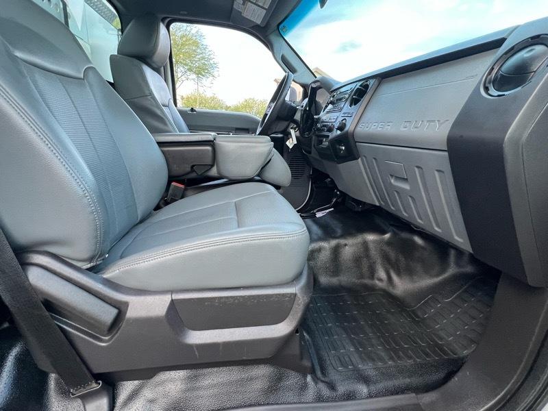 Ford F-550 Regular Cab DRW 4WD 2015