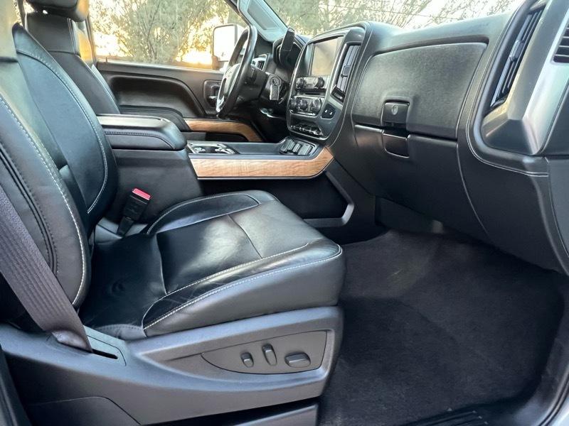 Chevrolet Silverado 2500HD 4WD Crew Cab 153" LTZ 2015