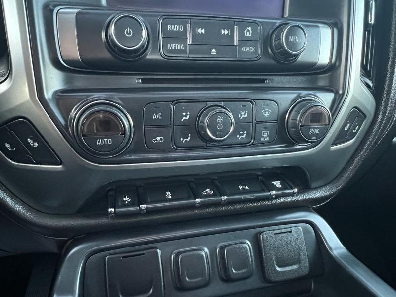 Chevrolet Silverado 2500HD 4WD Crew Cab 153" LTZ 2015