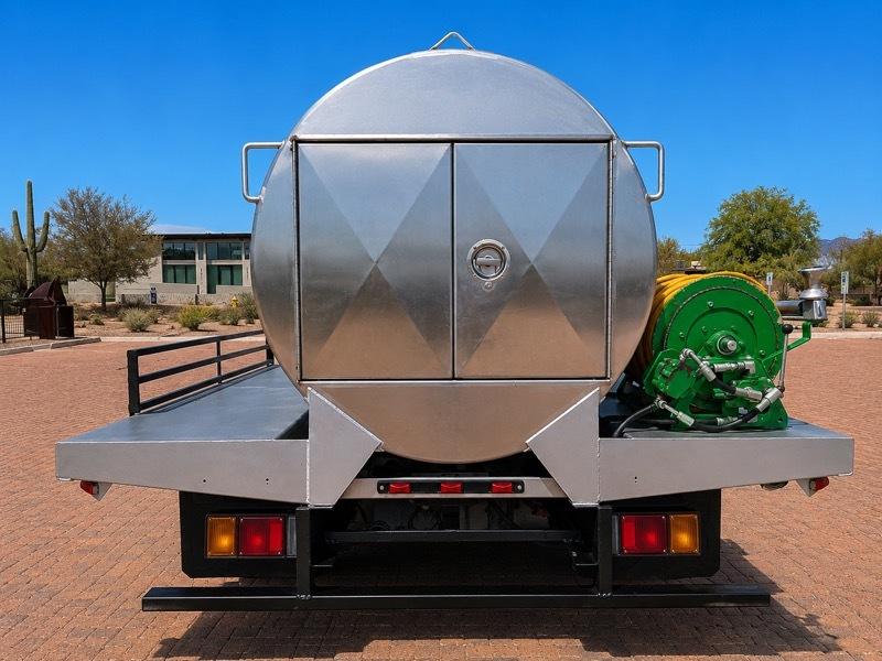 Isuzu NPR  2019
