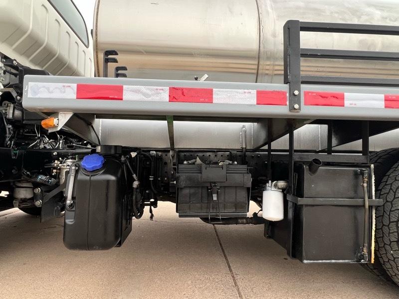 Isuzu NPR  2019