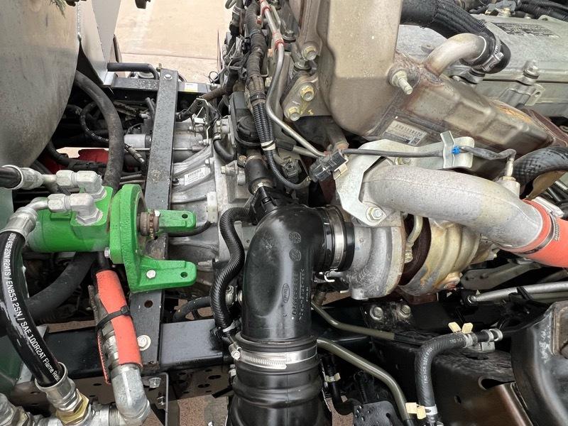 Isuzu NPR  2019