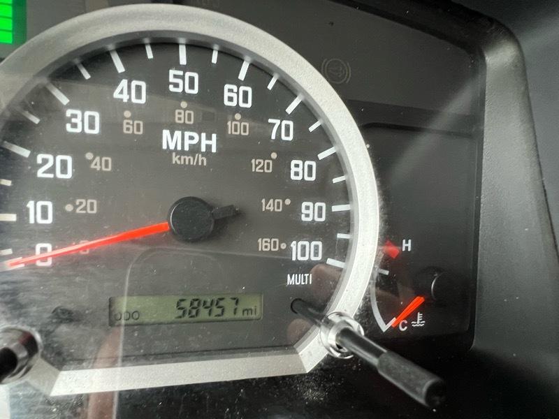 Isuzu NPR  2019