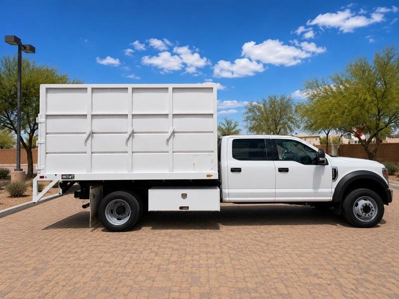 Ford F-550 Crew Cab DRW 2WD 2022