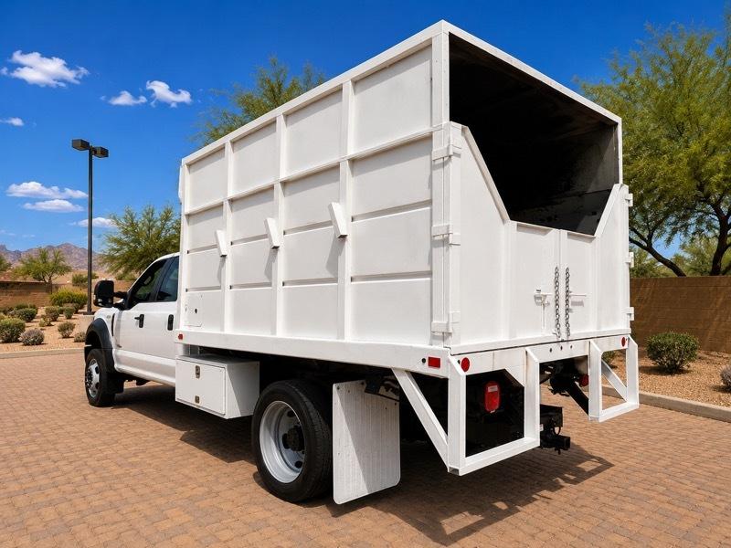 Ford F-550 Crew Cab DRW 2WD 2022