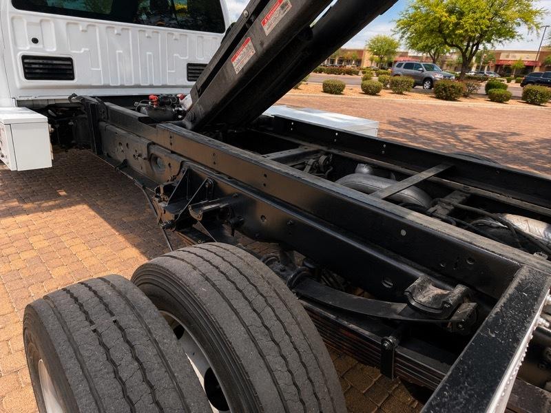 Ford F-550 Crew Cab DRW 2WD 2022