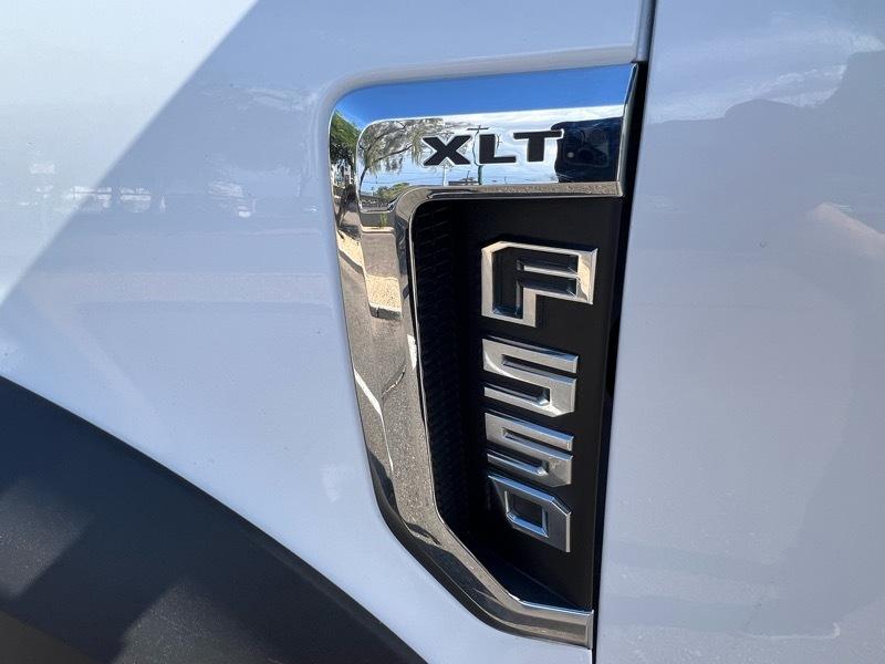 Ford F-550 Crew Cab DRW 2WD 2022