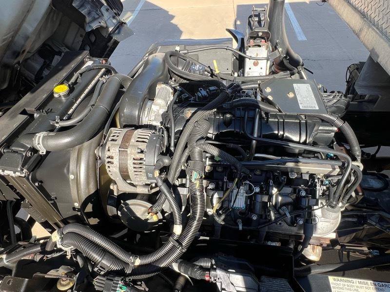 Isuzu NPR HD  2016