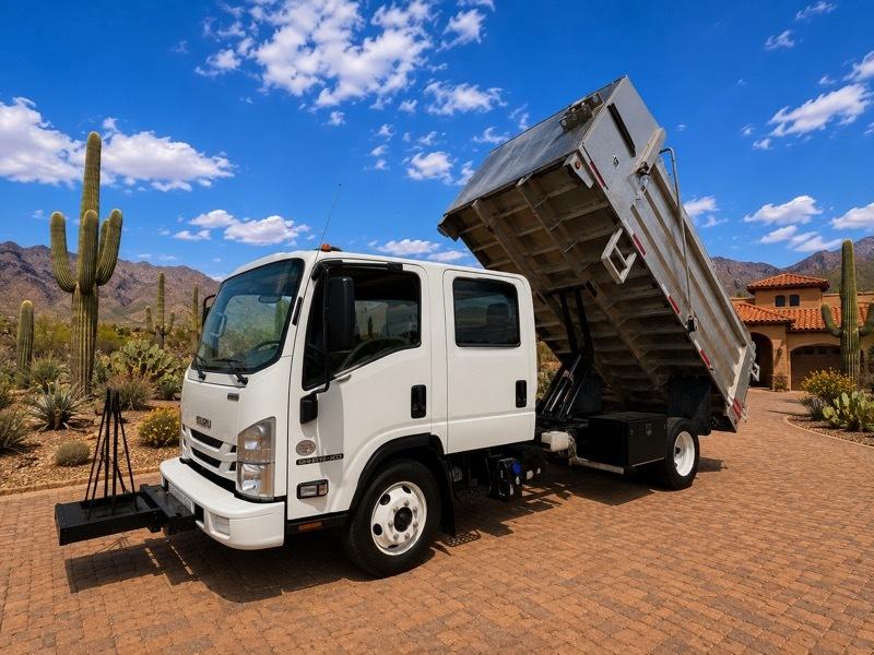 Isuzu NPR  2019