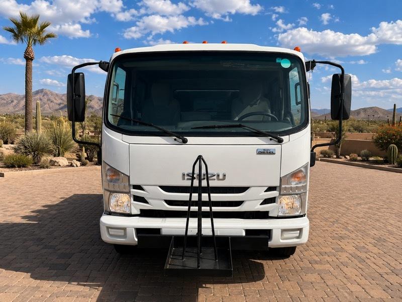 Isuzu NPR  2019