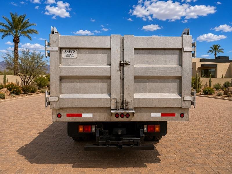 Isuzu NPR  2019