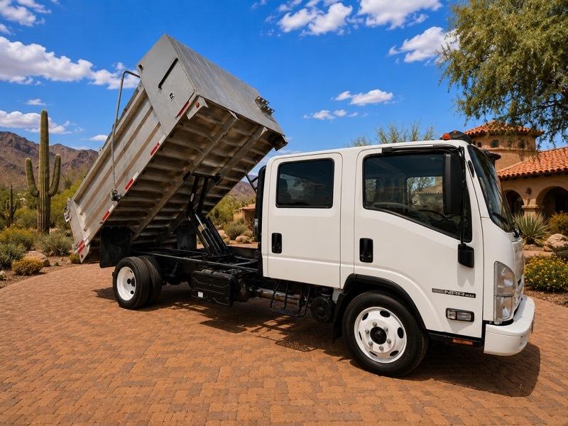 Isuzu NPR  2019