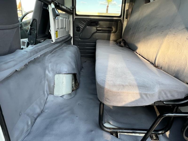 Isuzu NPR  2019