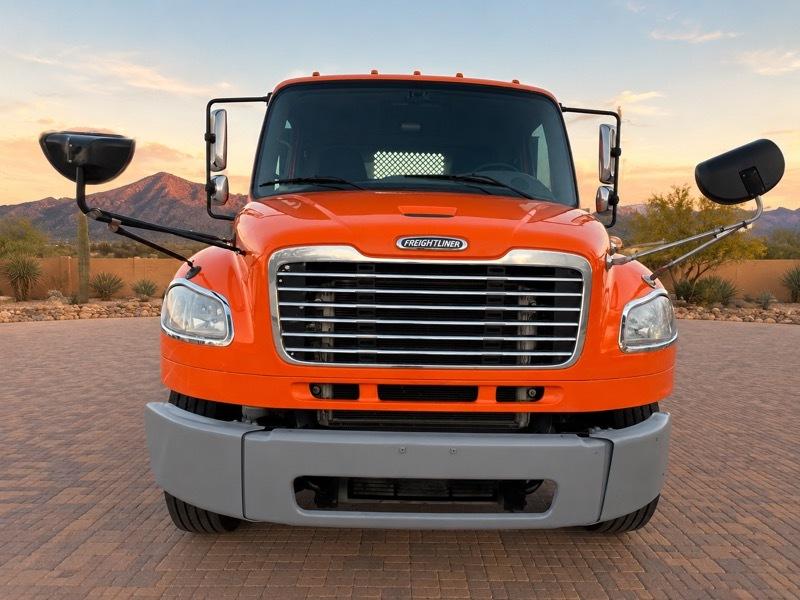 Freightliner M2  2016