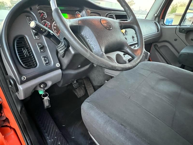 Freightliner M2  2016