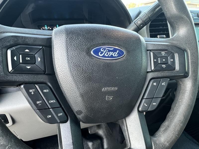 Ford F-450 SD Crew Cab DRW 4WD 2017