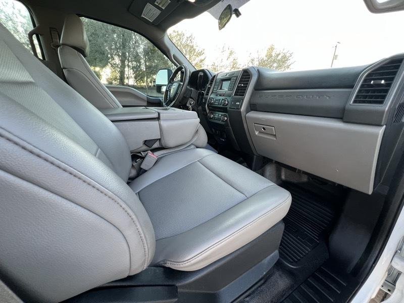 Ford F-450 SD Crew Cab DRW 4WD 2017