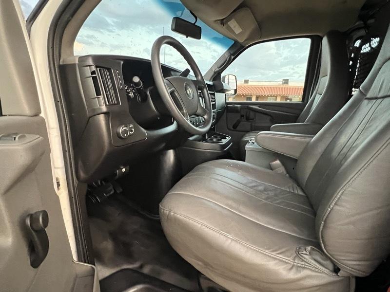 Chevrolet Express  2013