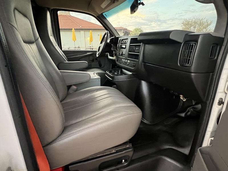 Chevrolet Express  2013