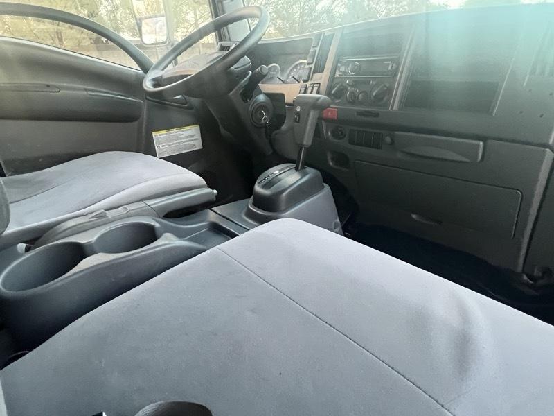 Isuzu NQR  2016