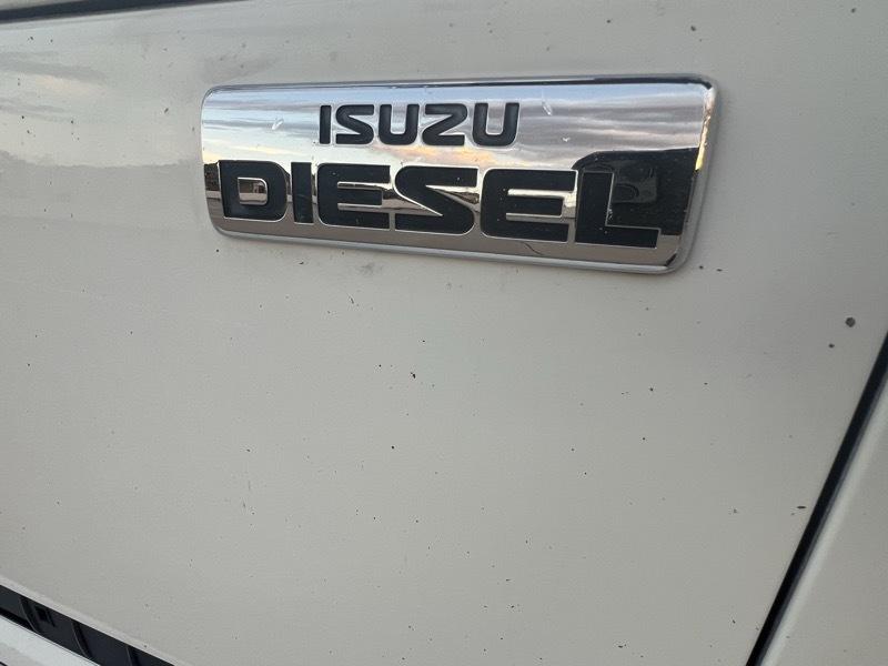 Isuzu NQR  2016