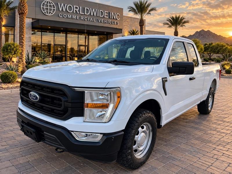 Ford F-150 4WD SuperCrew 145" XL 2022