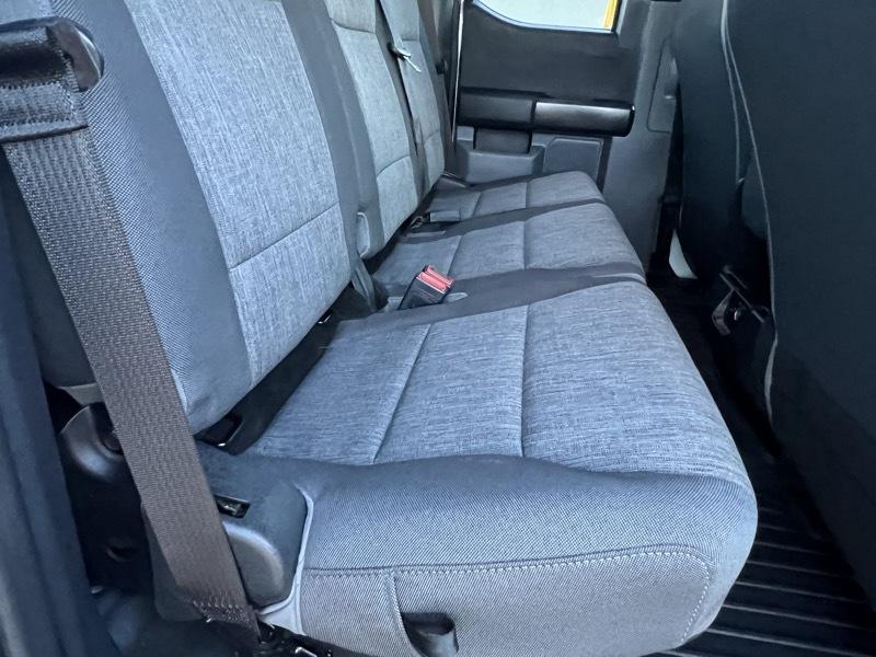 Ford F-150 4WD SuperCrew 145" XL 2022