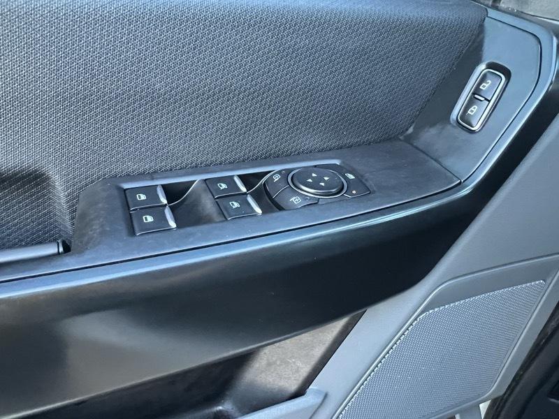 Ford F-150 4WD SuperCrew 145" XL 2022