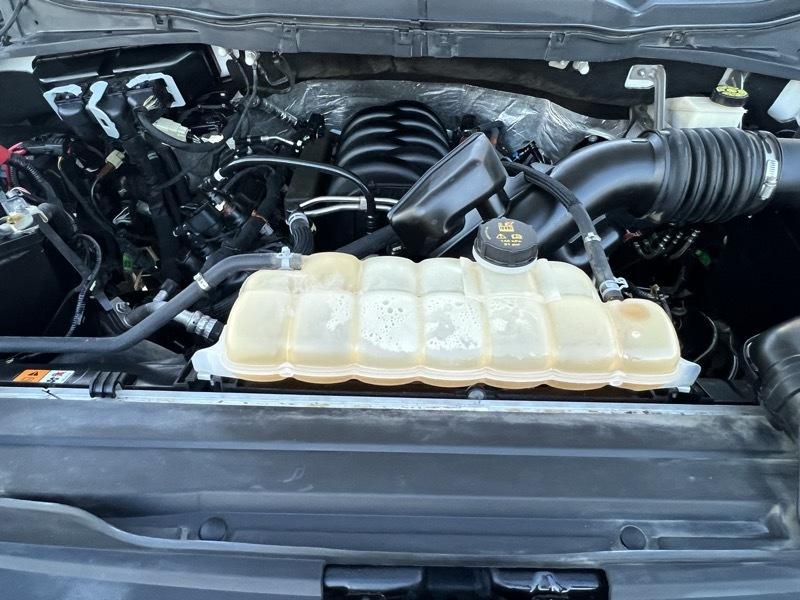 Ford F-150 4WD SuperCrew 145" XL 2022