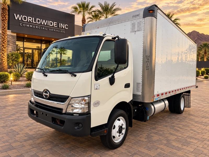 Hino 195  2017