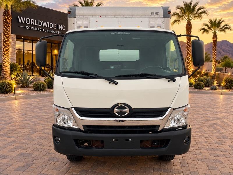Hino 195  2017