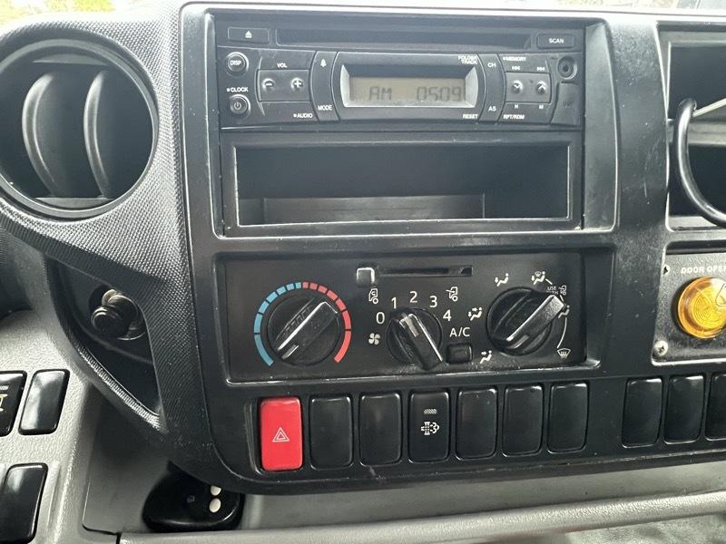 Hino 195  2017