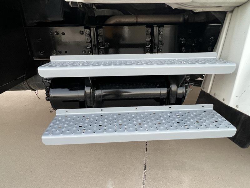 Freightliner M2 106  2015