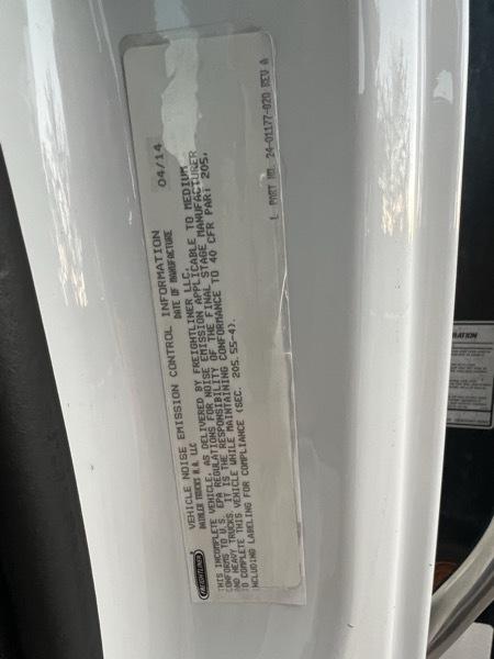 Freightliner M2 106  2015