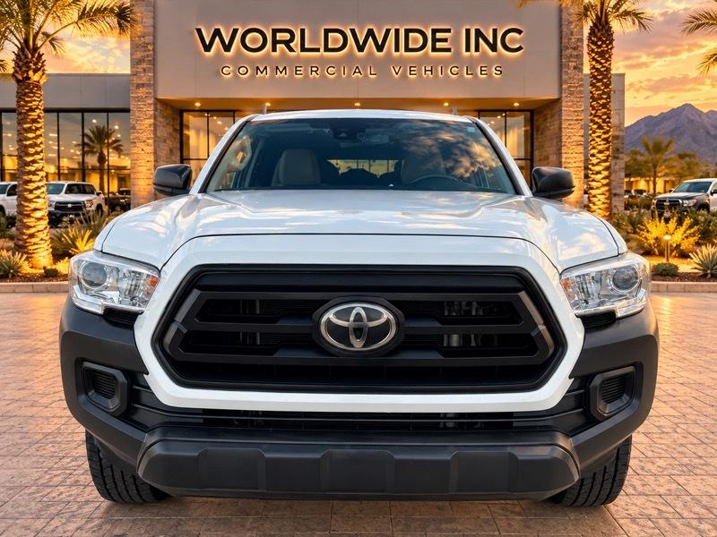 Toyota Tacoma 2WD Access Cab I4 AT SR (Natl) 2022
