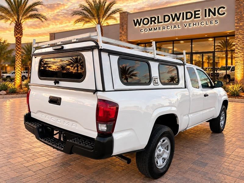 Toyota Tacoma 2WD Access Cab I4 AT SR (Natl) 2022