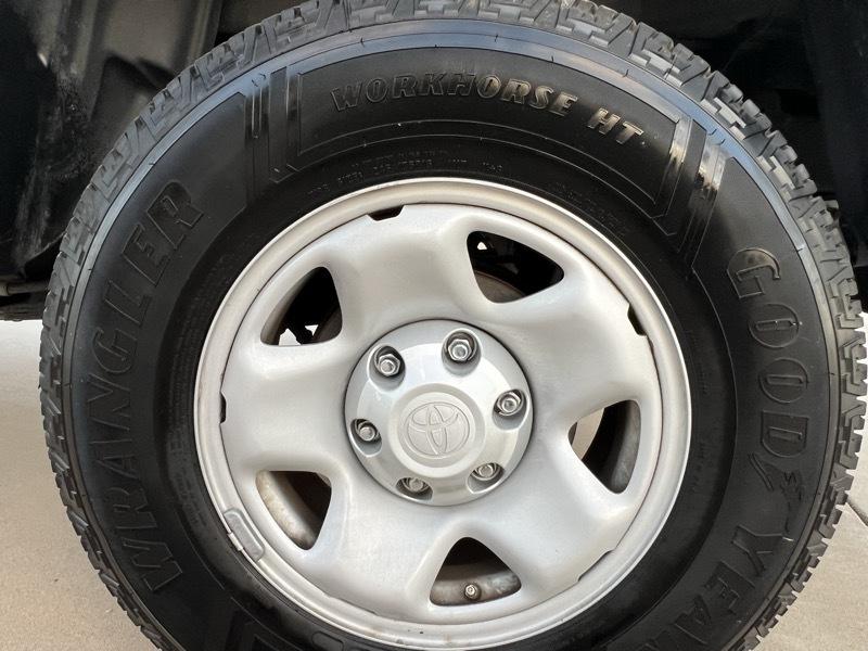 Toyota Tacoma 2WD Access Cab I4 AT SR (Natl) 2022