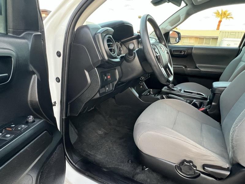 Toyota Tacoma 2WD Access Cab I4 AT SR (Natl) 2022