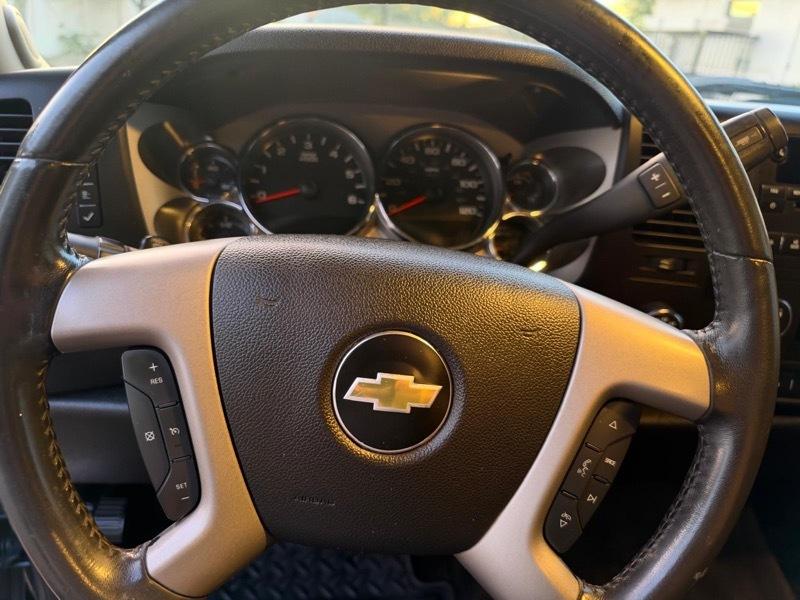 Chevrolet Silverado 1500 1LT Crew Cab 4WD 2013