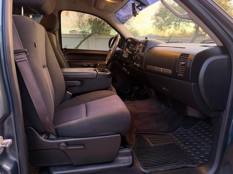 Chevrolet Silverado 1500 1LT Crew Cab 4WD 2013