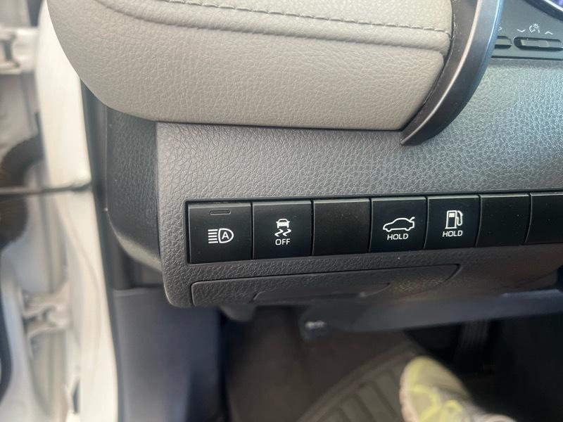 Toyota Camry LE 2019
