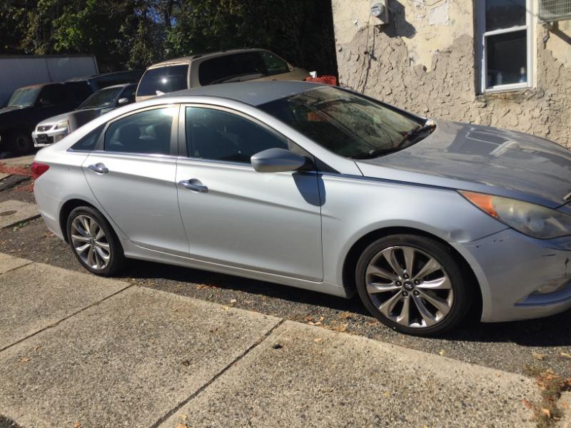 Hyundai Sonata Limited Auto 2011