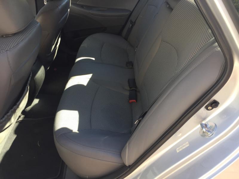 Hyundai Sonata Limited Auto 2011