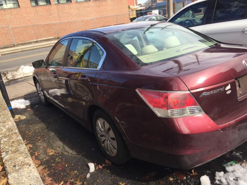 Honda Accord LX sedan AT 2010