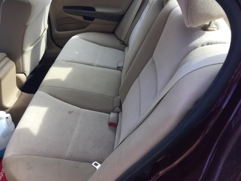 Honda Accord LX sedan AT 2010