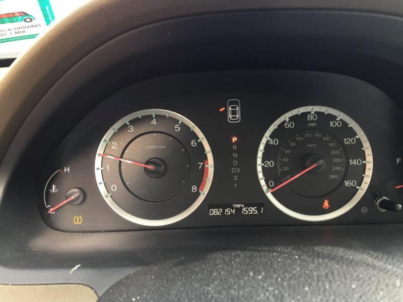 Honda Accord LX sedan AT 2010