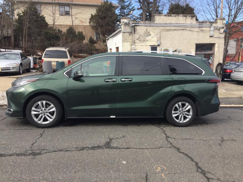 Toyota Sienna Limited 7-Passenger AWD 2023