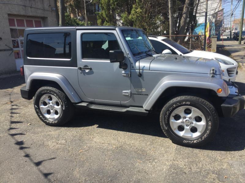 Jeep Wrangler Sahara 4WD 2013
